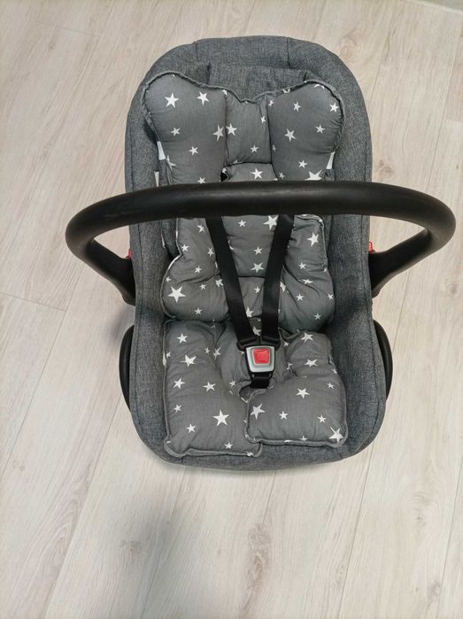 Продавам детска количка