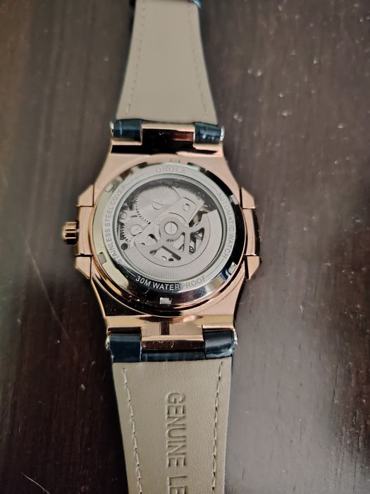 Vând ceas automatic