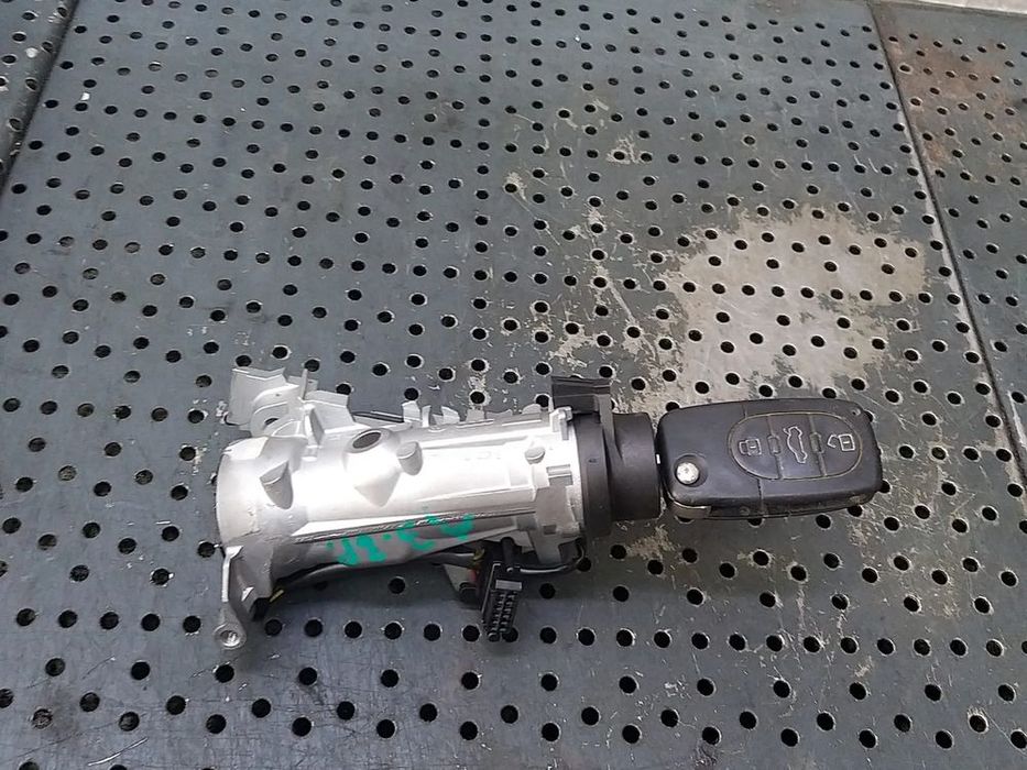 Contact auto cu cheie audi a3 8p 1k0905851b