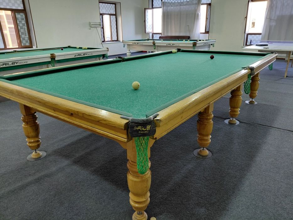 Bilyard stollari sotiladi