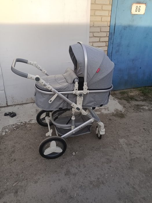 Детская коляска прогулочная