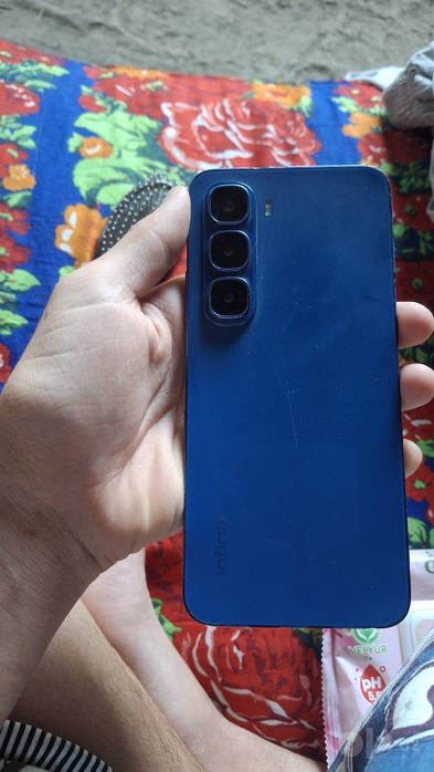 Infinix Hot 60 i