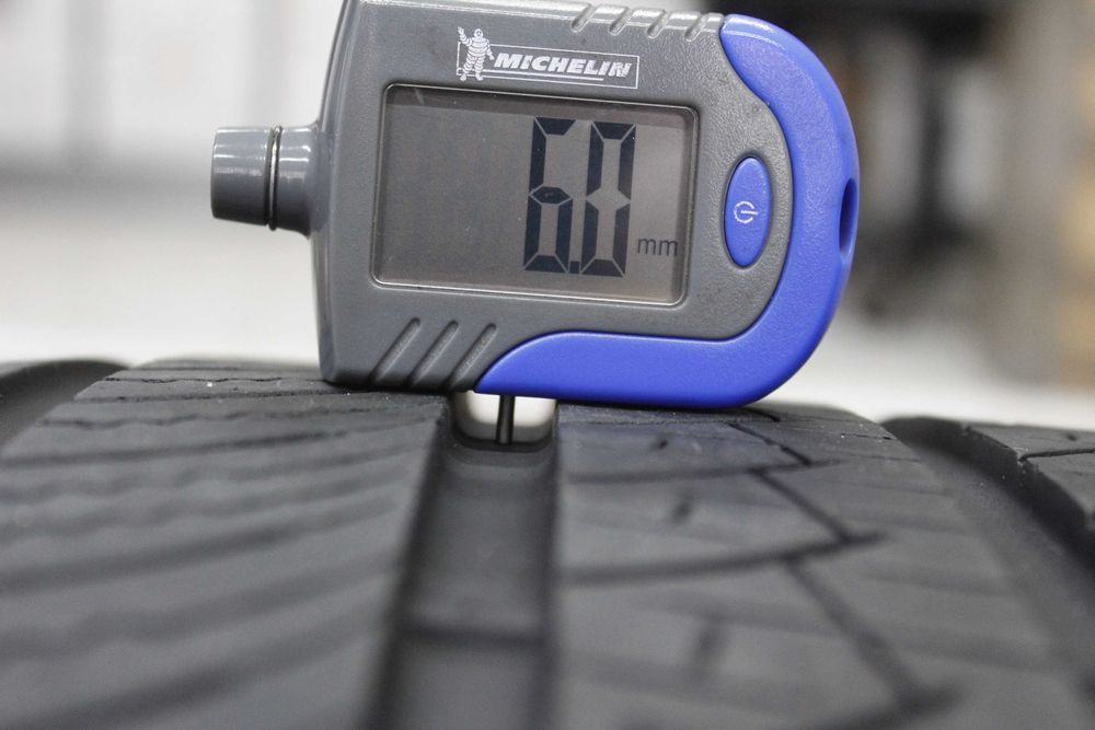 285/35-22 Pirelli Scorpion Zero Tesla