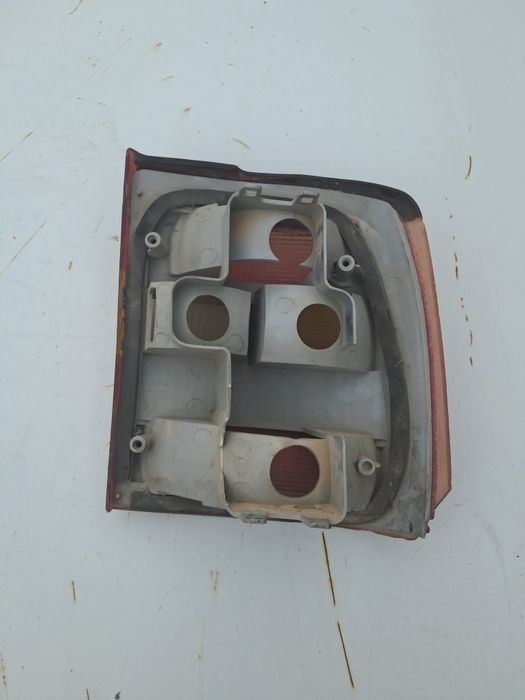 На опель вектра задний стопы продаётся