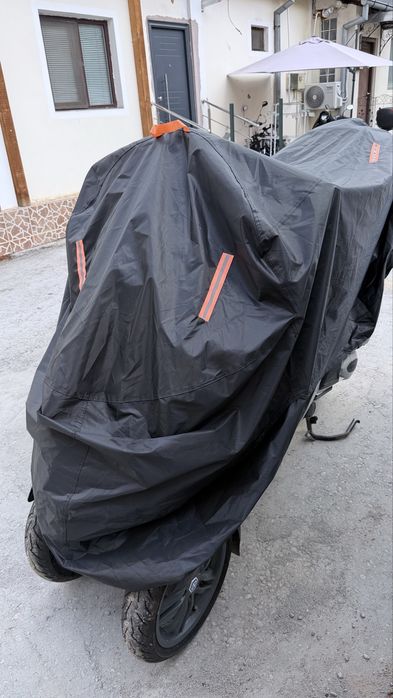 Scuter Piaggio MP3 , 300 ie , L5e se conduce cu B -ul .