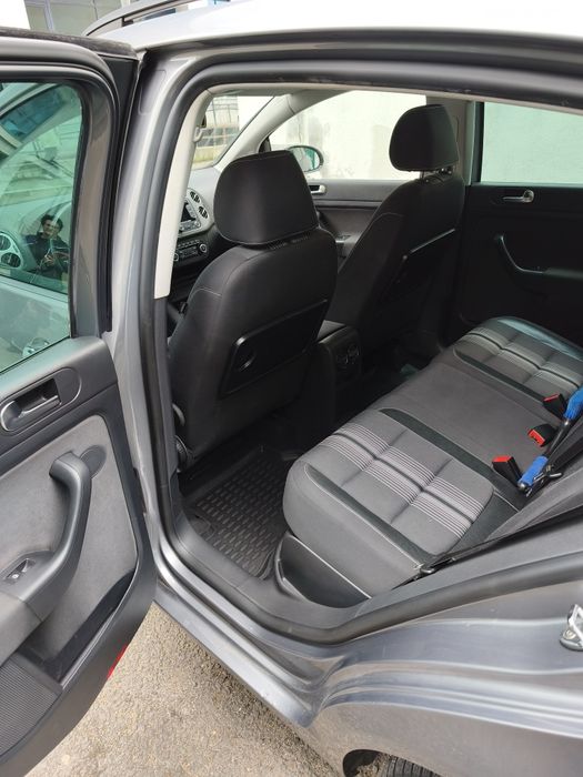 Vând Volkswagen golf plus