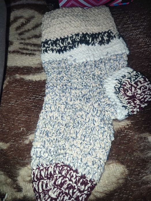 Croșetez ciorapi păpuci cine dorește