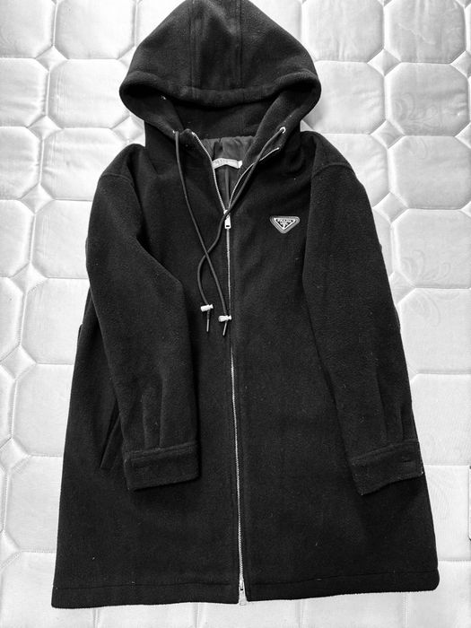 Продам тренч и бомбер