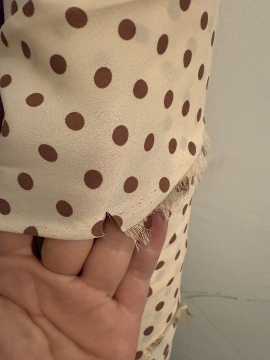 Платове в различни десени. Единични бройки на низки цени!