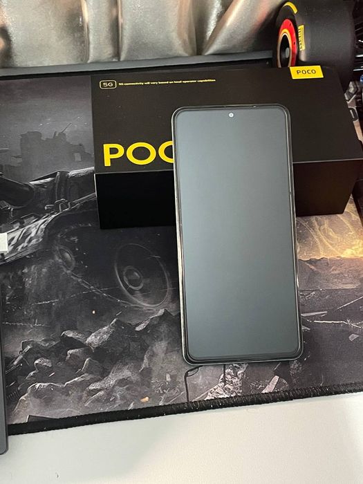смартфон Poco f4