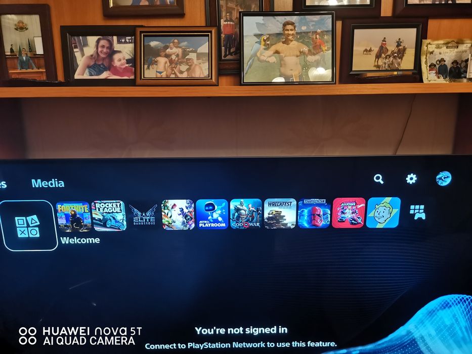 Playstation 5 Disk 2 Joystick + игри - капариран!