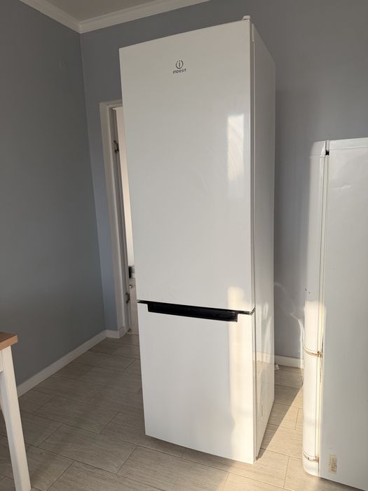 Продам холодильник в отличном состоянии, СРОЧНО!