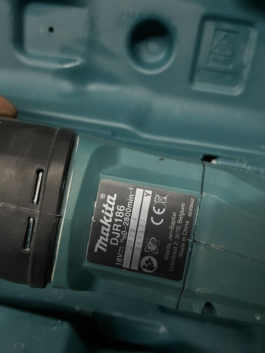 Makita DJR186 18V саблен трион
