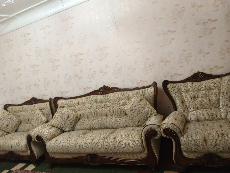 Мягкие мебель сотаман холати жуда яхши