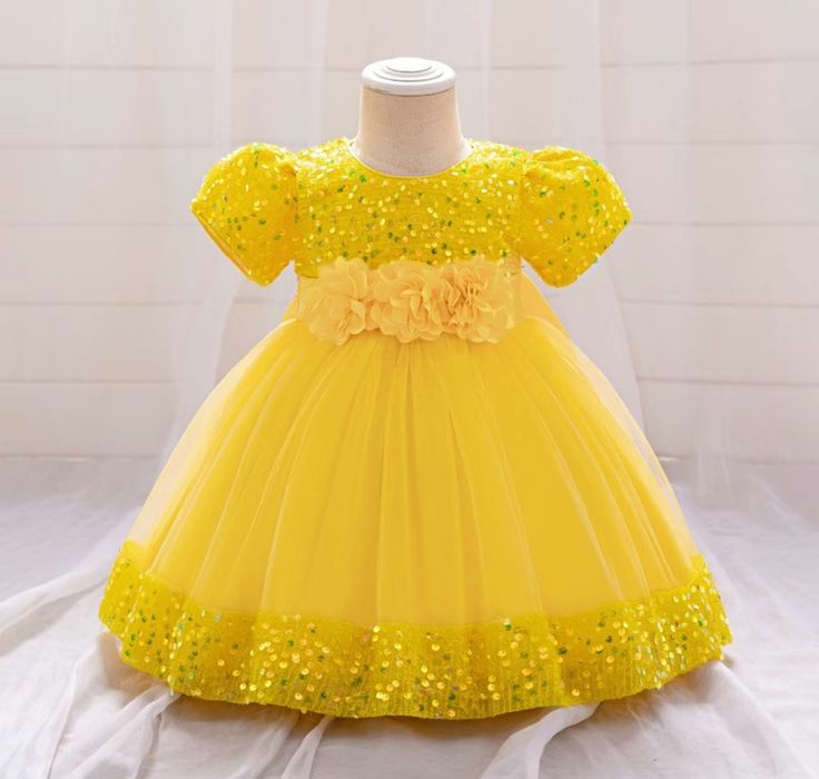 Продам детское  платье новое