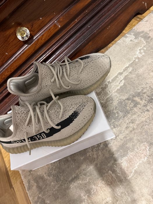 Yeez Boost350 V2