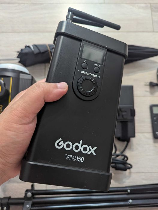 Godox VL150 профессиональный свет.