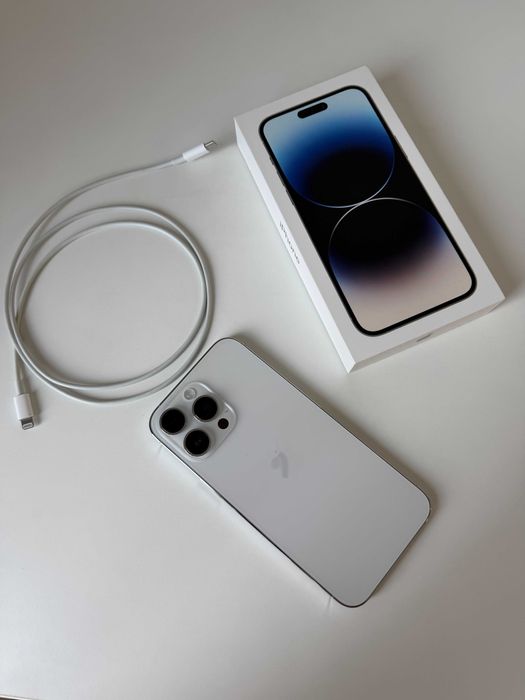 Продавам iPhone 14 Pro Max - white