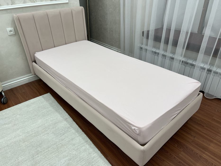 Односпальная кровать