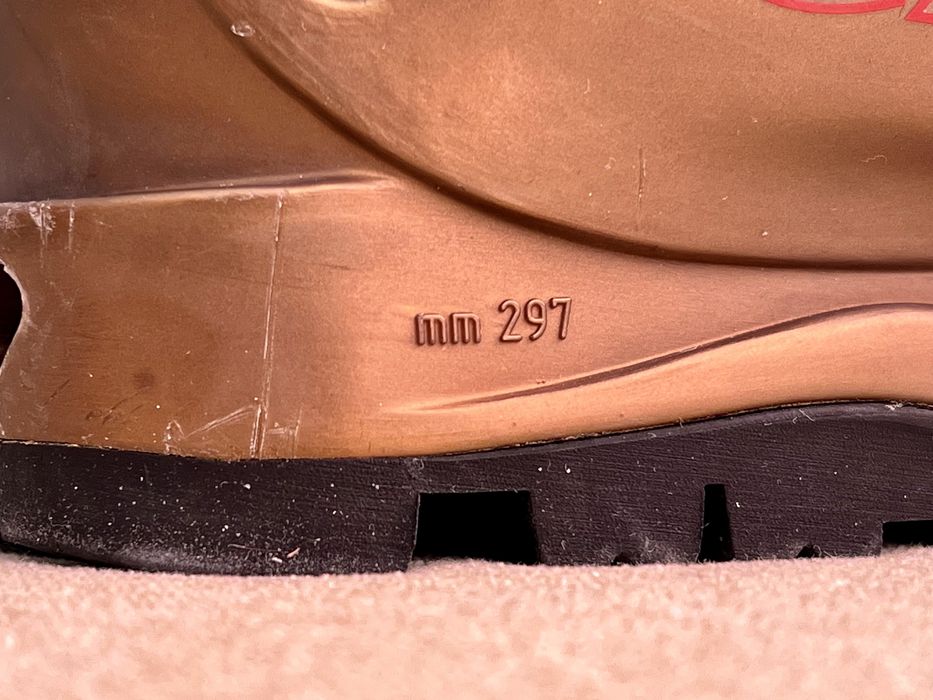 Туринг ски обувки Garmont Axon