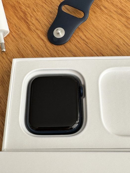 Apple Watch Series 6, Smart watch