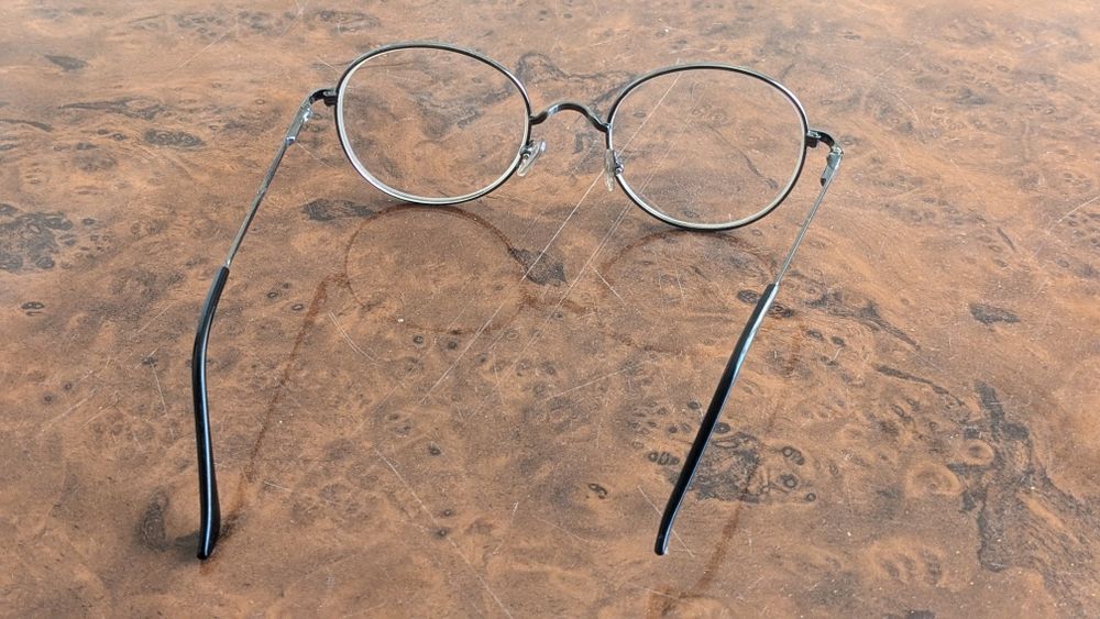 Ko'zoynak  -1.25 ( ОЧКИ -1.25 )