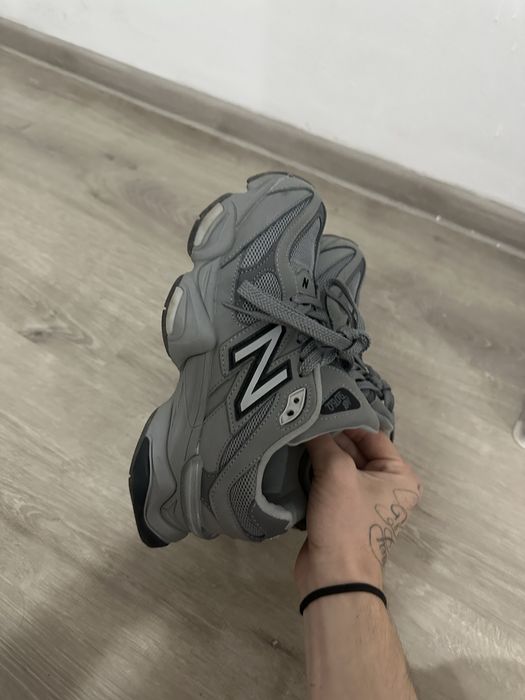 New Balance 9060 Gray