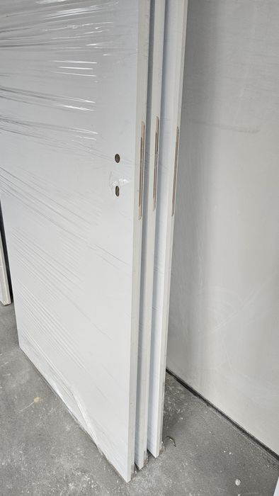 Интериорни врати