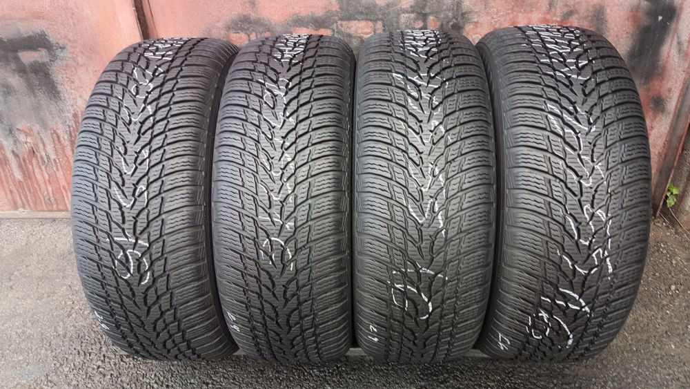 4бр. зимни гуми 205/55/16 Nokian Snowproof
dot24