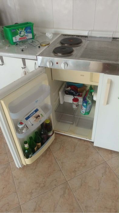Мини кухня Whirlpool ART  Котлони шкаф мивка и хладинкик