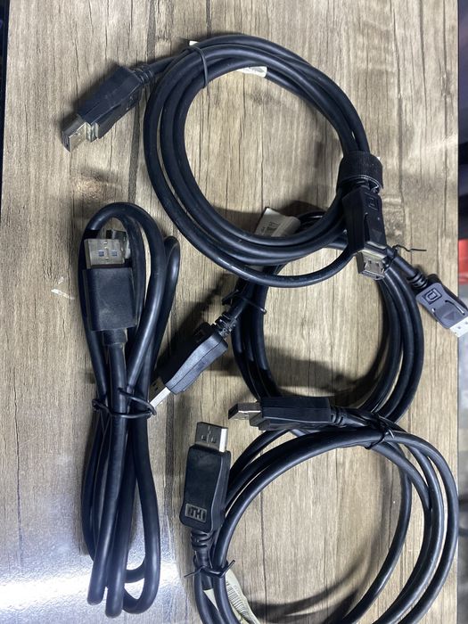 Display port DP,dp kabeli sotiladi