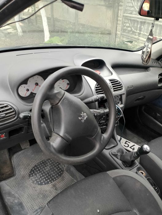 Vând Peugeot 206
