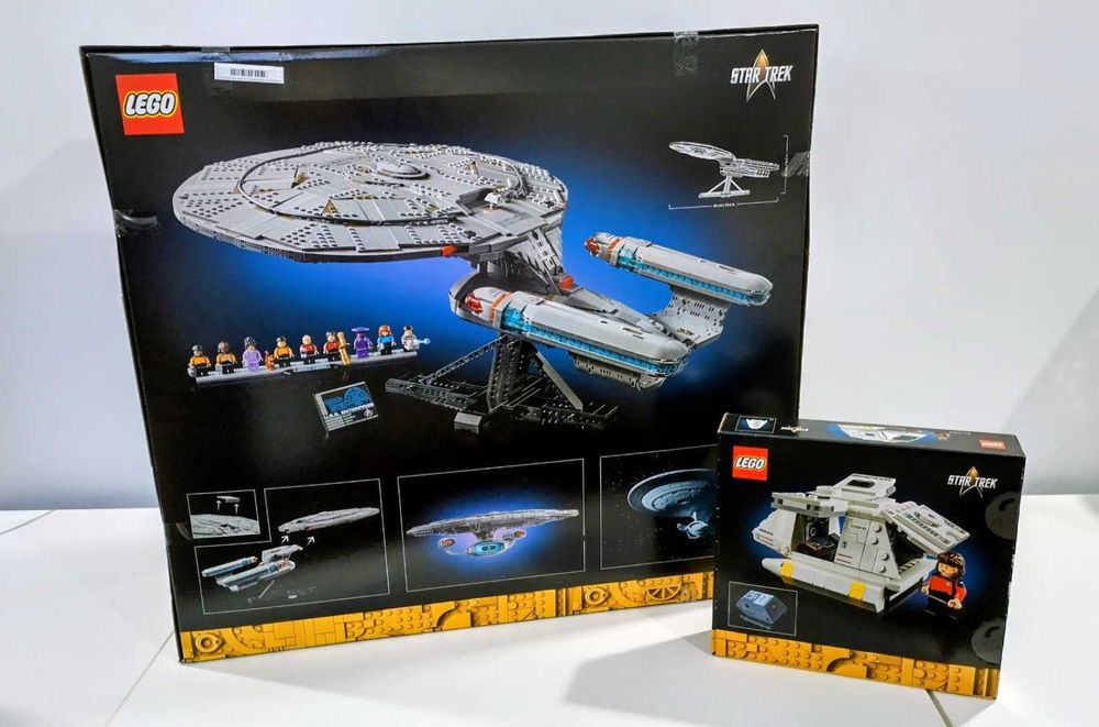 Vand LEGO Star Trek 'USS Enterprise NCC-1701-D' + 'Type-15 Shuttlepod'