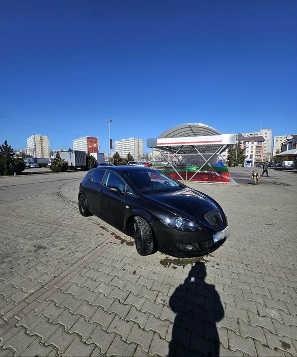 Vand mașina seeat leon