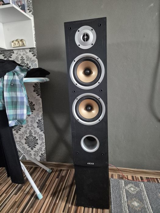 Boxe Akai ss003a-310