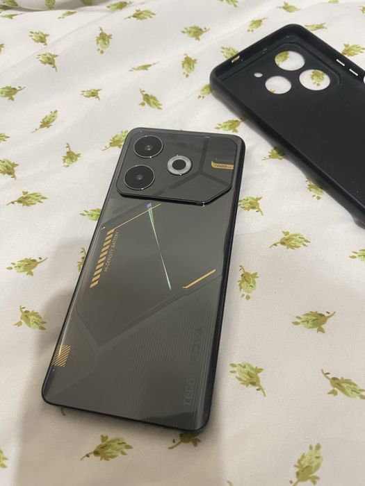 Tecno pova 6 neo