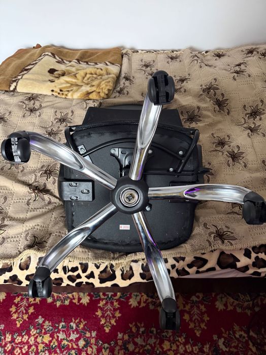 Scaun de birou negru