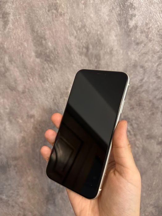 Vând iphone 11 în stare perfectă