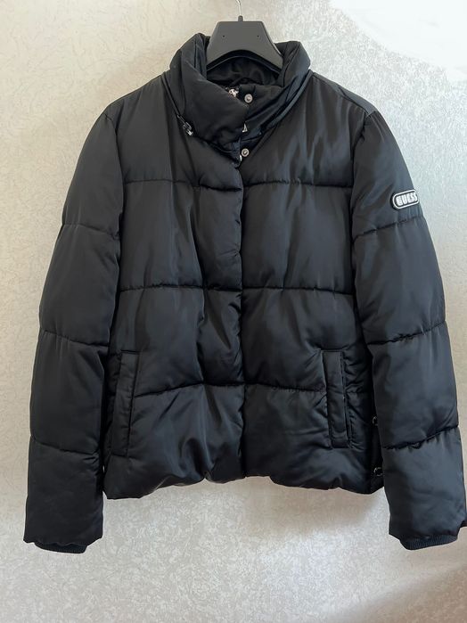 Палтенце и пролетно яке Guess