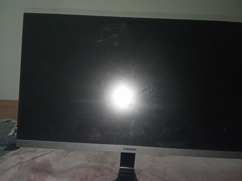 Монитор от samsung