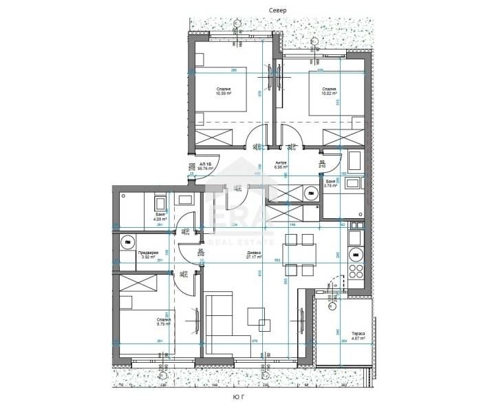 Четиристаен ексклузивен апартамент за продажба, с голяма дневна и собс