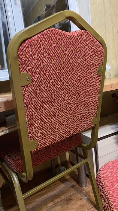 Стулья металлические б/у