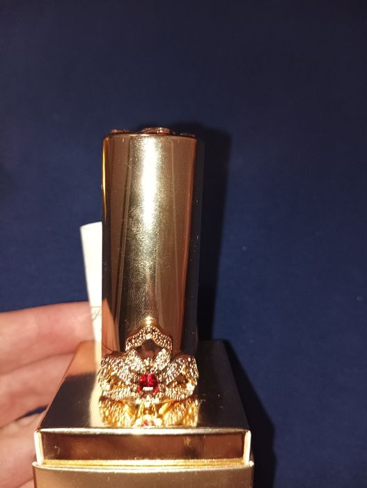 Памада , шикарное качество,корейская