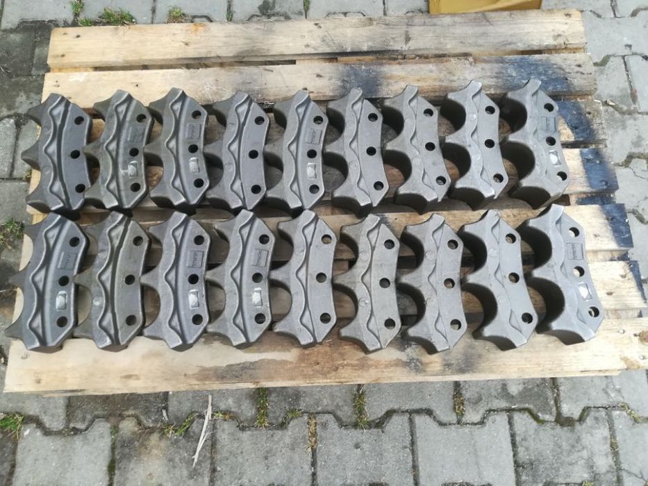 Segmente roata motrica buldozer Komatsu
