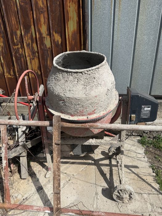 Продам бетонамешалка