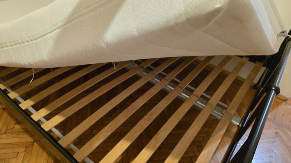 Pat Ikea 160x200 Sagstua cu saltea super otropedica tare 22cm