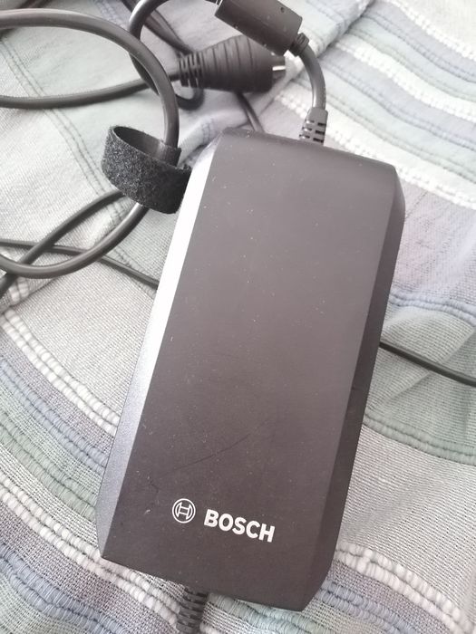 Încărcător bosch  pt ebike