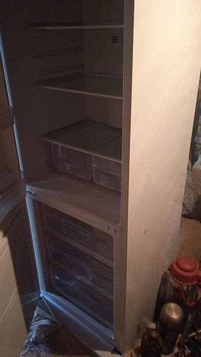 Холодильник INDESIT