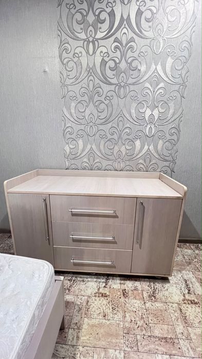 Двухспальная кровать