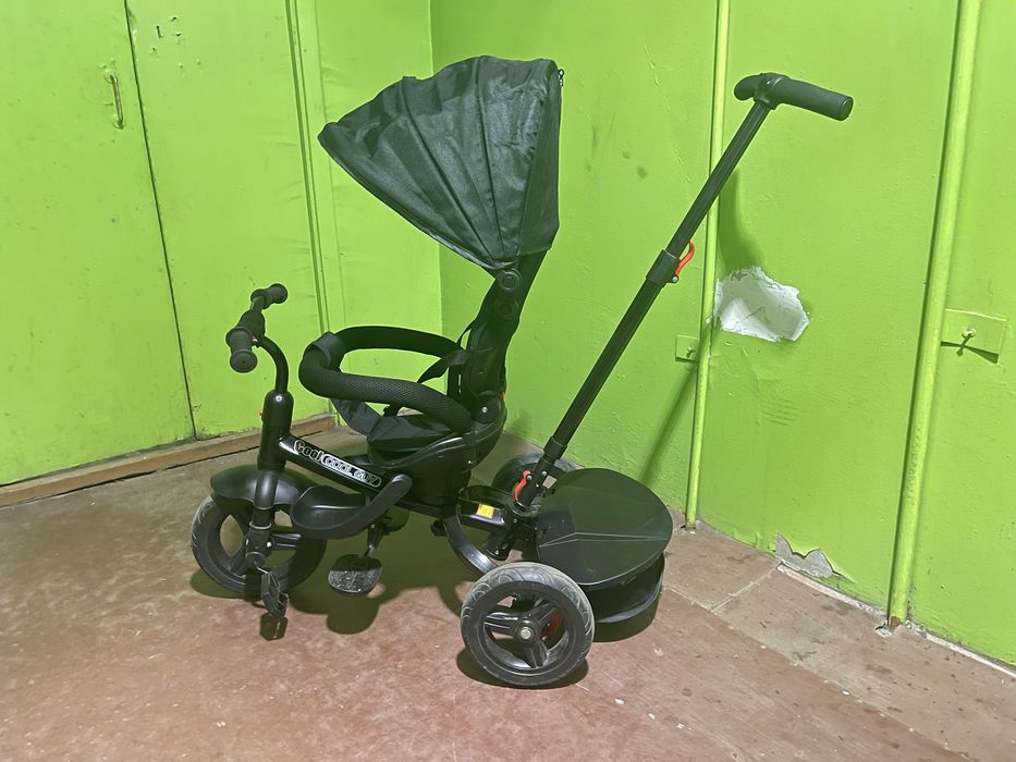 Трехколесный велосипед